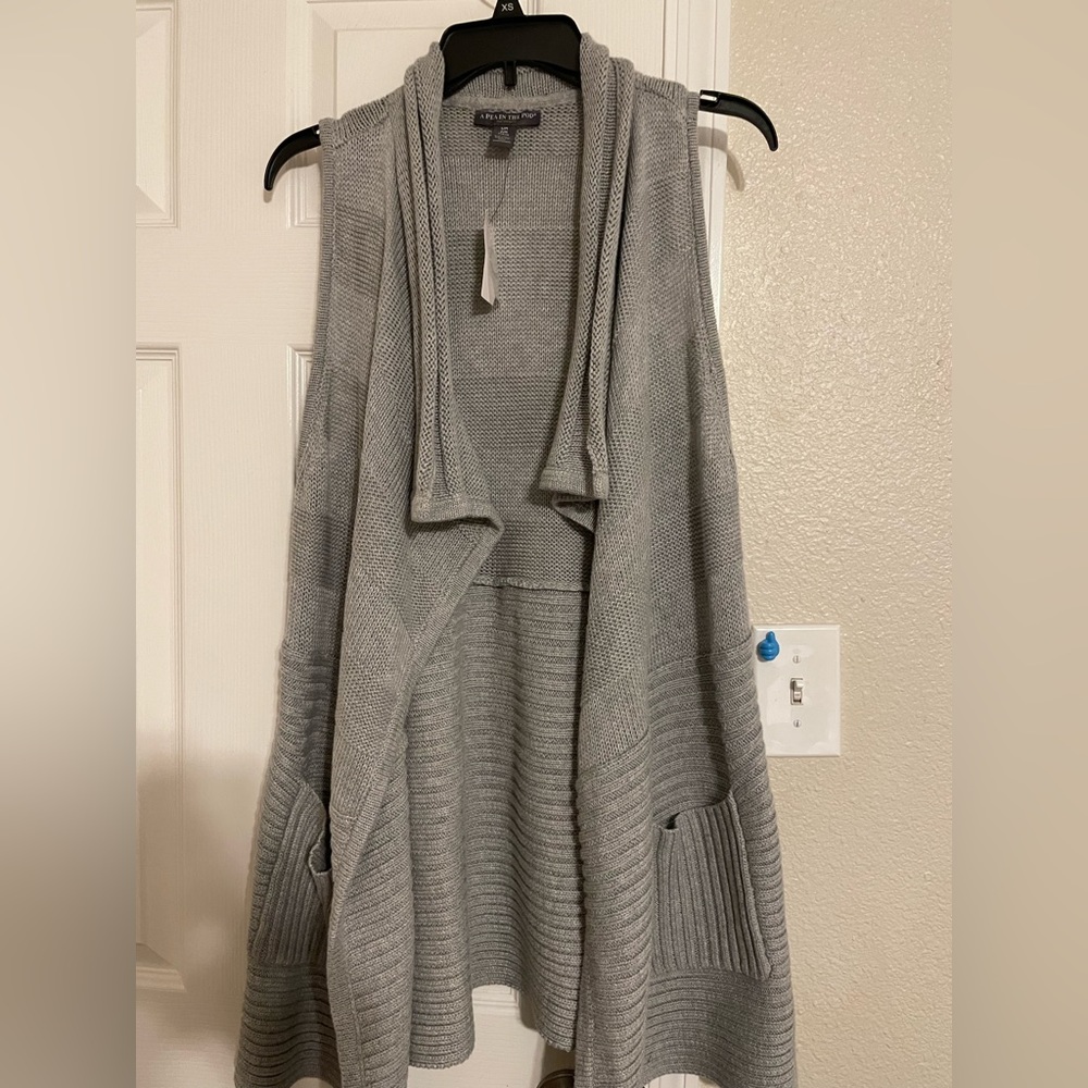 NWT A Pea in the Pod Cover up Cardigan